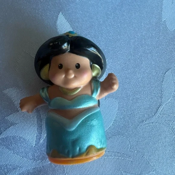 Fisher Price Little People Disney Aladdin Jasmine Musical Magic Carpet Toy - Picture 7 of 7